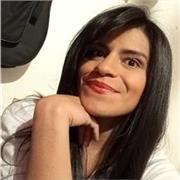 La docente se enfoca en la iniciación musical para los niños y las niñas utilizando ideas recursivas desde el arte y la pintura